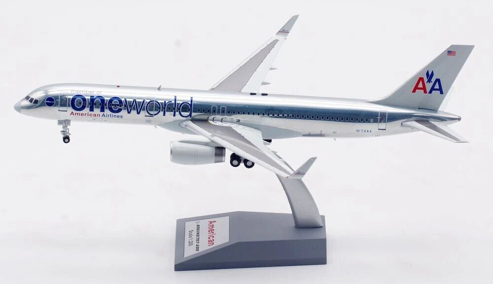 INFLIGHT 200 B757-223 ONEWORLD (AMERICAN AIRLINES) REG: N174AA