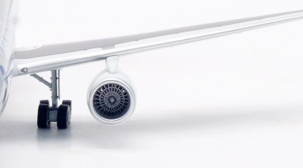 INFLIGHT 200 B757-223 ONEWORLD (AMERICAN AIRLINES) REG: N174AA