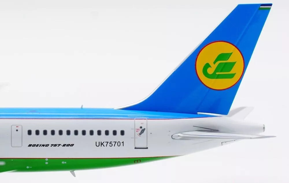 INFLIGHT 200 B757-23P UZBEKISTAN AIRWAYS REG: UK75701