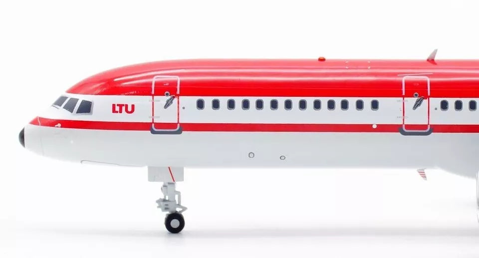 INFLIGHT 200 B757-2G5 LTU LUFTTRANSPORT-UNTERNEHMEN REG: D-AMUG