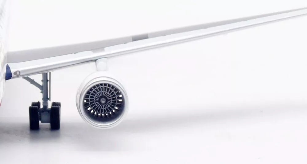 INFLIGHT 200 B757-2Q8 TRANS WORLD AIRLINES TWA TWA  REG: N712TW