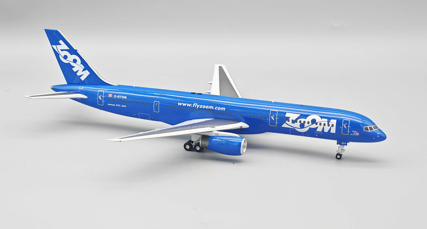 INFLIGHT 200 B757-28A ZOOM AIRLINES REG: C-GTSN