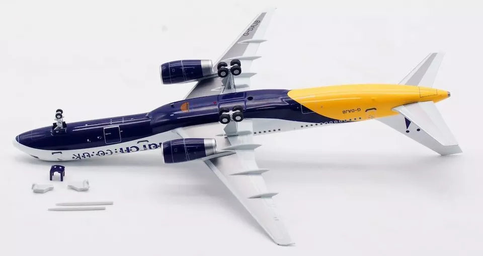 INFLIGHT 200 BOEING 757-2T7 MONARCH AIRLINES REG: G-DAJB