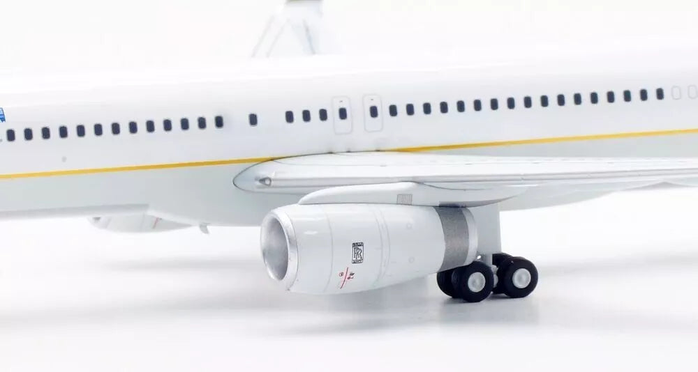 INFLIGHT 200 B757-324 CONTINENTAL AIRLINES REG: N57857