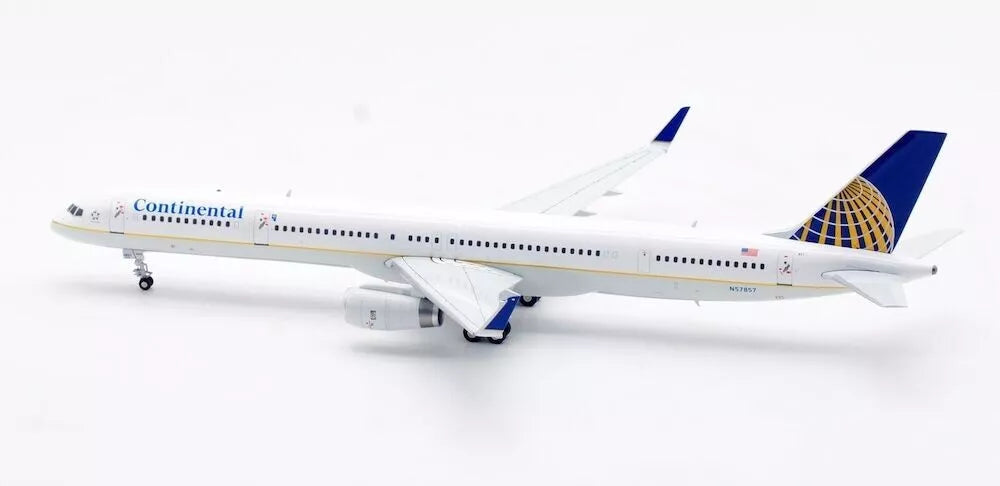 INFLIGHT 200 B757-324 CONTINENTAL AIRLINES REG: N57857