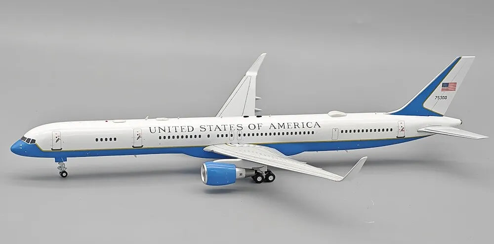 INFLIGHT 200 B757-300 75300 USA AIR FORCE