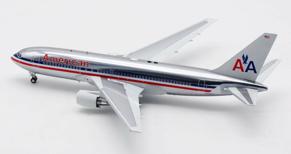 INFLIGHT 200 B767-223/ER AMERICAN AIRLINES REG: N338AA