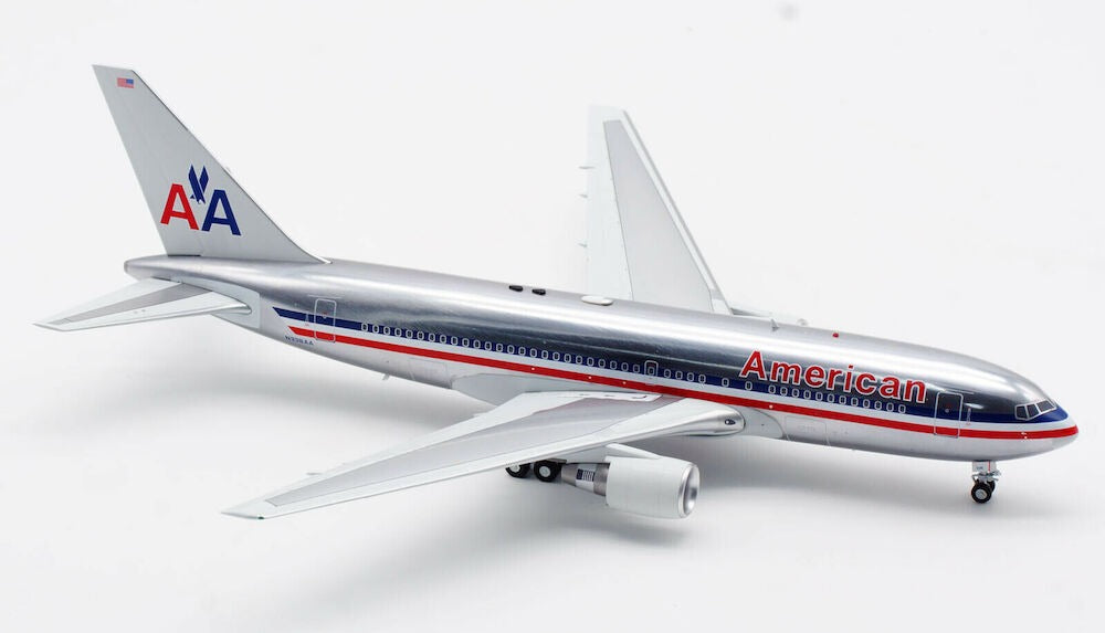 INFLIGHT 200 B767-223/ER AMERICAN AIRLINES REG: N338AA