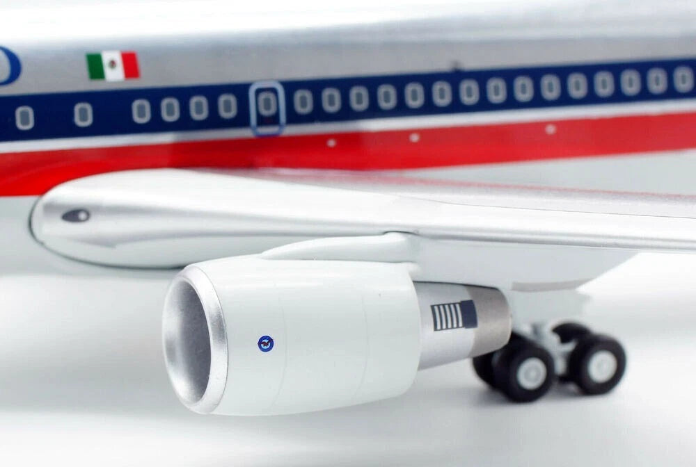 INFLIGHT 200 AEROMEXICO B767-200 REG: XA-RVZ