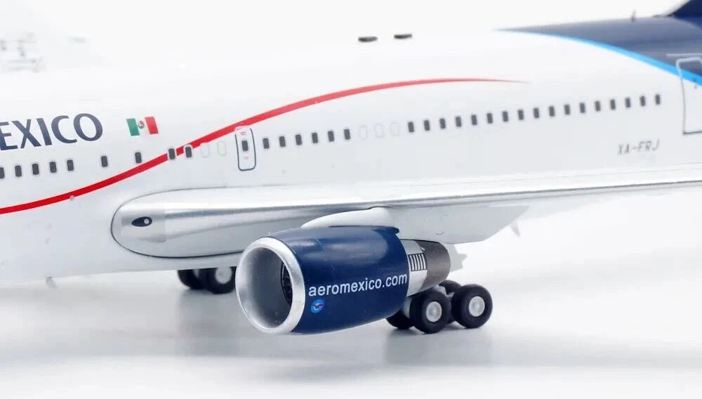 INFLIGHT 200 B767-283/ER AEROMEXICO REG: XA-FRJ