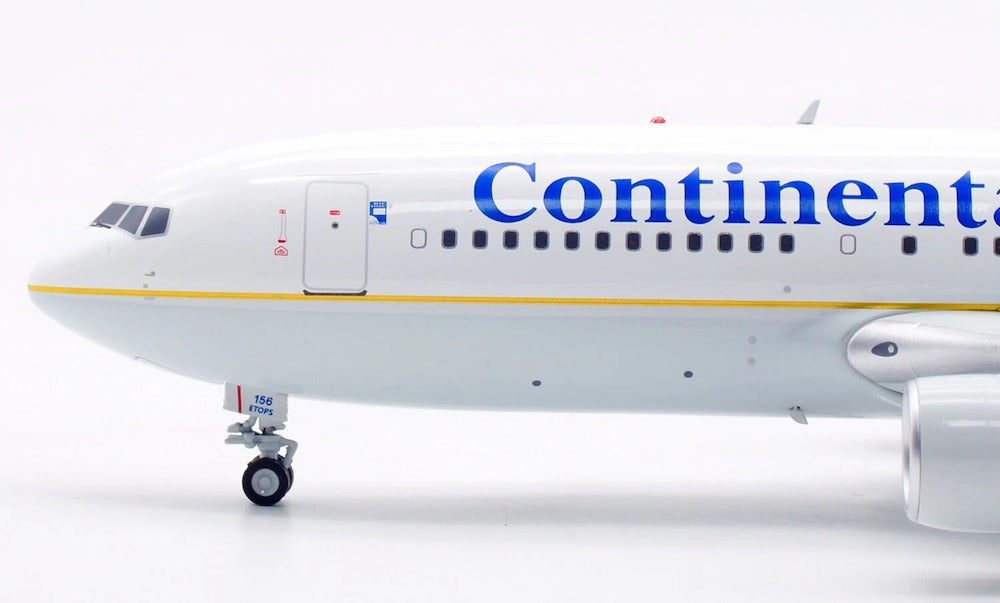 INFLIGHT 200 B767-224/ER CONTINENTAL AIRLINES REG: N76156