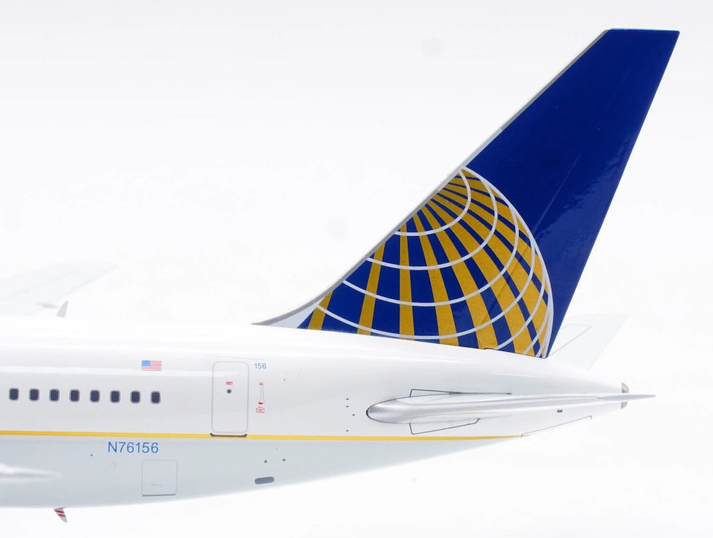 INFLIGHT 200 B767-224/ER CONTINENTAL AIRLINES REG: N76156