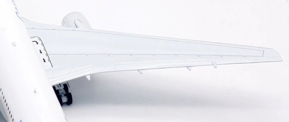 INFLIGHT 200 B767-224/ER CONTINENTAL AIRLINES REG: N76156