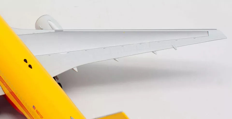 INFLIGHT 200 B767-200 DHL REG: N651GT