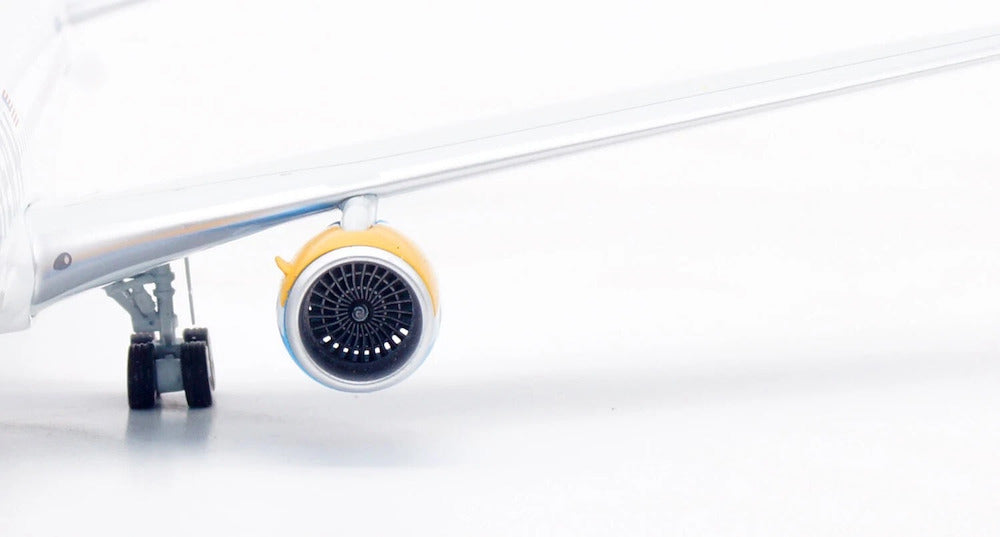 INFLIGHT 200 B767-266/ER EASTERN AIR LINES REG: N605KW