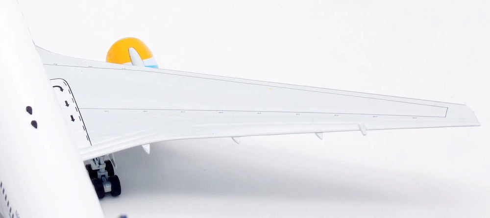 INFLIGHT 200 B767-266/ER EASTERN AIR LINES REG: N605KW