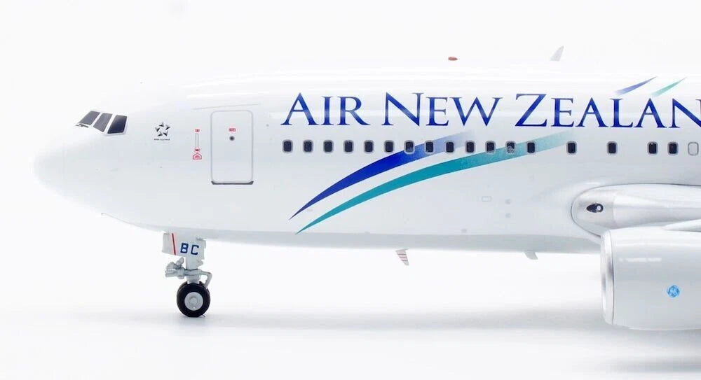 INFLIGHT 200 B767-219/ER AIR NEW ZEALAND "NEW COLOURS" REG: ZK-NBC