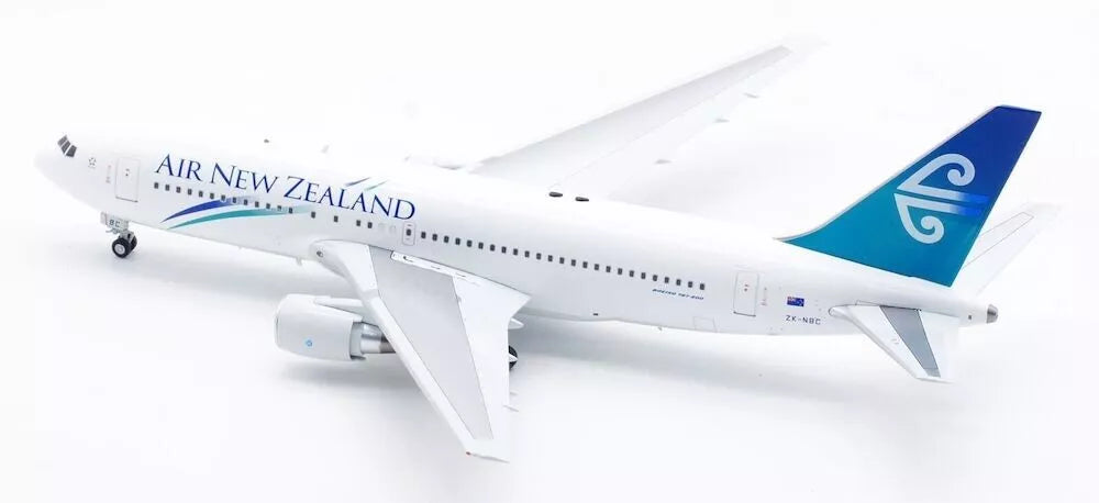 INFLIGHT 200 B767-219/ER AIR NEW ZEALAND "NEW COLOURS" REG: ZK-NBC