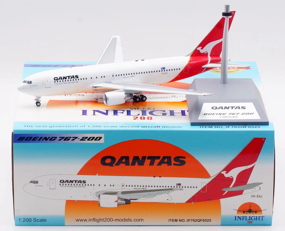 INFLIGHT 200 B767-238/ER QANTAS REG: VH-EAJ