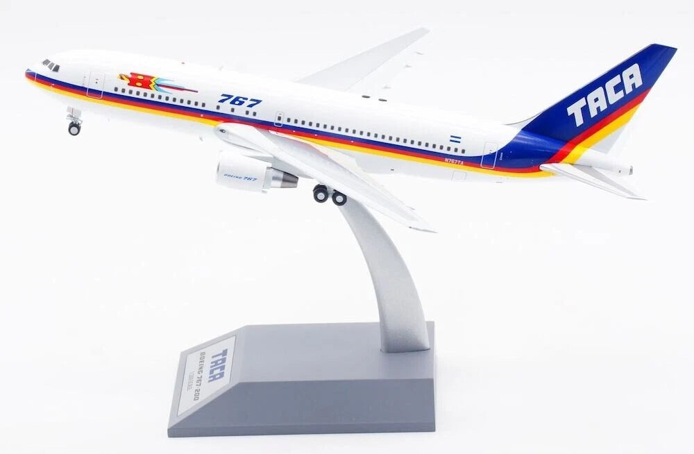 INFLIGHT 200 B767-2S1 TACA REG: N767TA