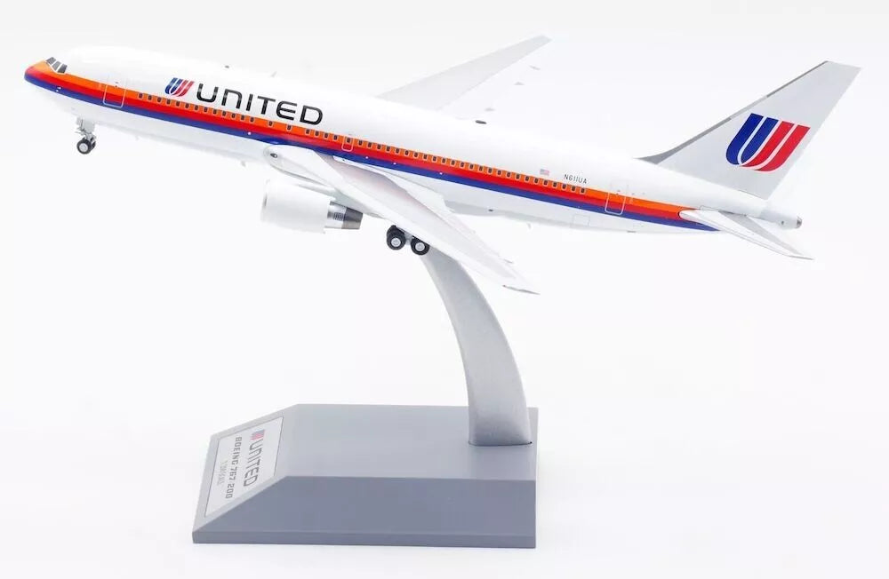 INFLIGHT 200 B767-200 UNITED SAUL BASS REG: N611UA