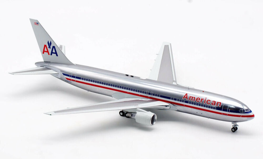INFLIGHT 200 B767-300 AMERICAN AIRLINES REG: N363AA