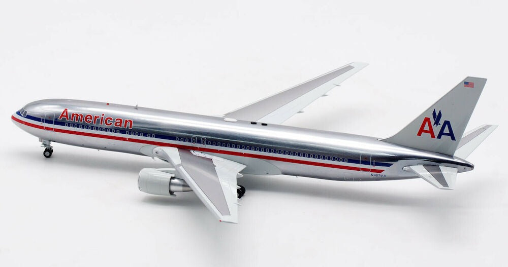 INFLIGHT 200 B767-300 AMERICAN AIRLINES REG: N363AA