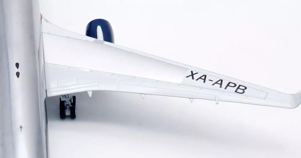 INFLIGHT 200 B767-3Q8/ER AEROMEXICO REG: XA-APB