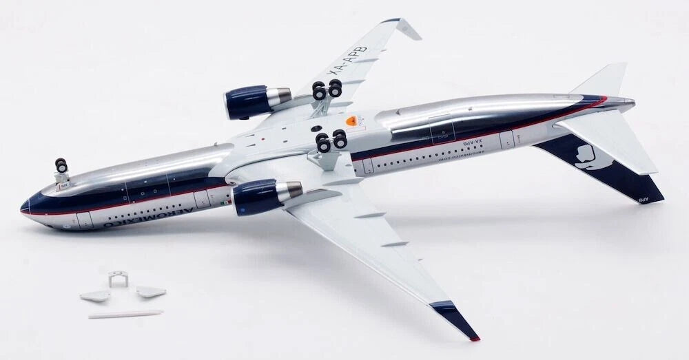 INFLIGHT 200 B767-3Q8/ER AEROMEXICO REG: XA-APB