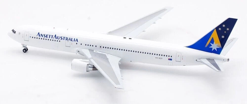 INFLIGHT 200 B767-324/ER ANSETT AUSTRALIA AIRLINES REG: VH-BZF