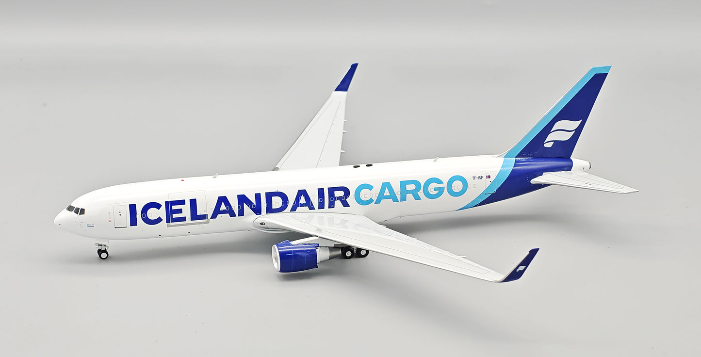 INFLIGHT 200 B767-319(ER)(BCF) ICELANDAIR CARGO REG: TF-ISP