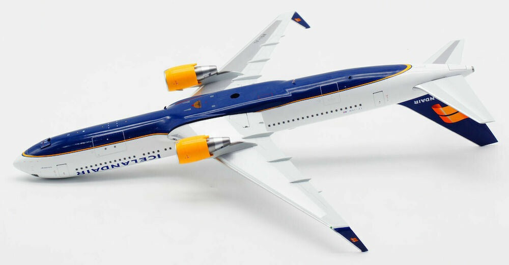 INFLIGHT 200 BOEING 767 ICELANDAIR REG: TF-ISN