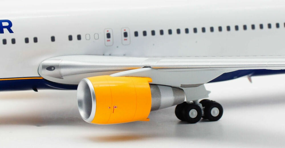INFLIGHT 200 BOEING 767 ICELANDAIR REG: TF-ISN
