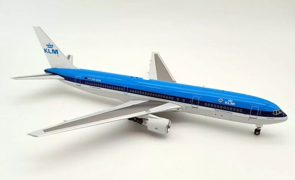 INFLIGHT 200 B767-306ER ROYAL DUTCH AIRLINES (KLM) REG: PH-BZH