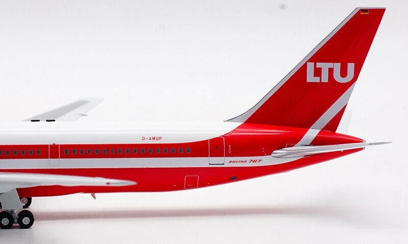 INFLIGHT 200 B767 LUFTTRANSPORT-UNTERNEHMEN SUD REG: D-AMUP