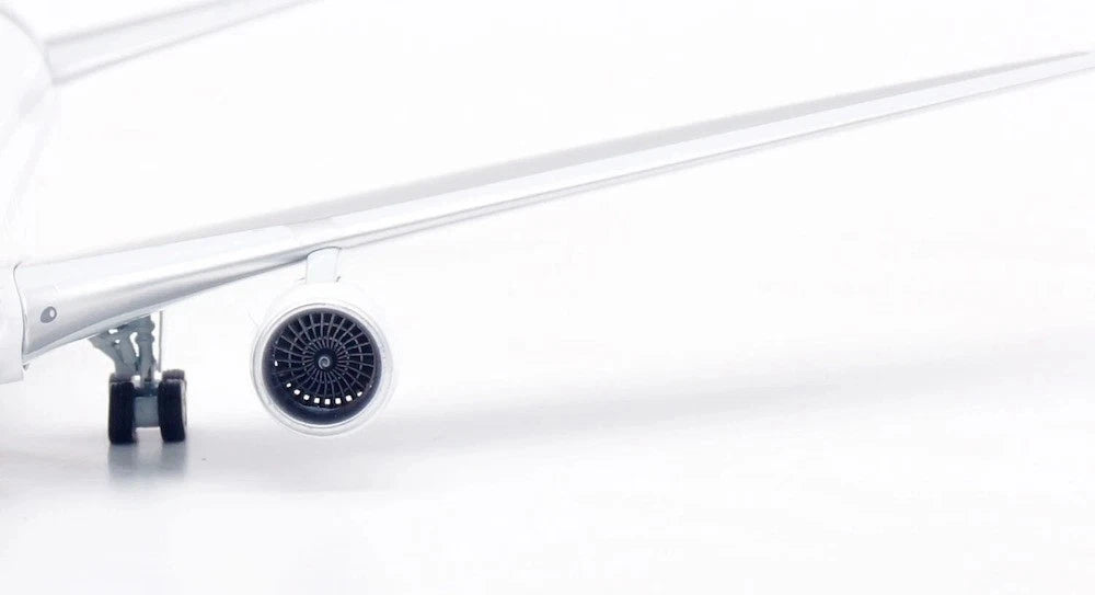 INFLIGHT 200 B767-3P6/ER MALEV - HUNGARIAN AIRLINES REG: HA-LHD