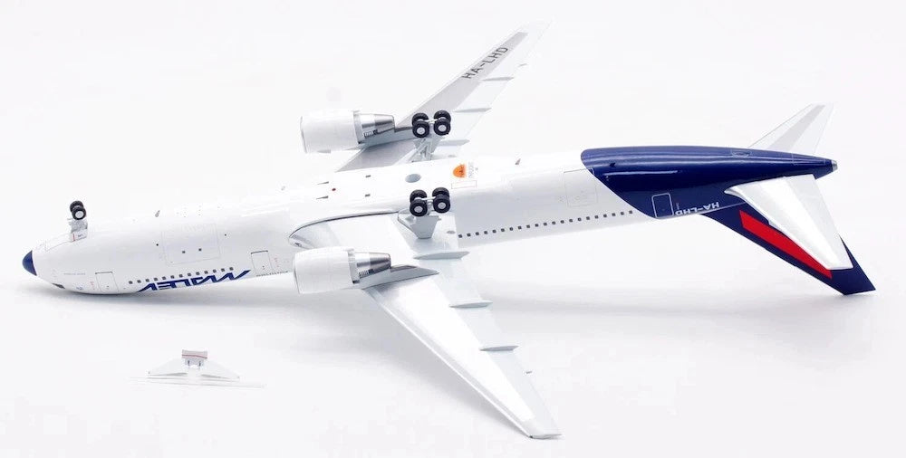 INFLIGHT 200 B767-3P6/ER MALEV - HUNGARIAN AIRLINES REG: HA-LHD