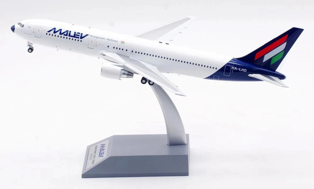 INFLIGHT 200 B767-3P6/ER MALEV - HUNGARIAN AIRLINES REG: HA-LHD