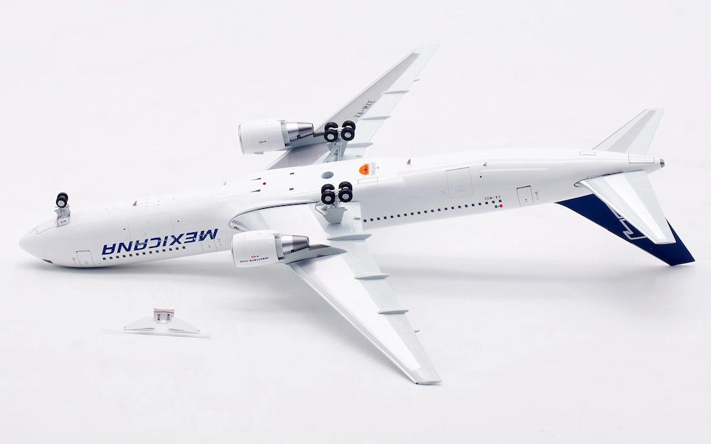 INFLIGHT 200 B767-3P6/ER MEXICANA REG: XA-MXE