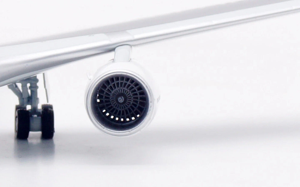 INFLIGHT 200 B767-3P6/ER MEXICANA REG: XA-MXE