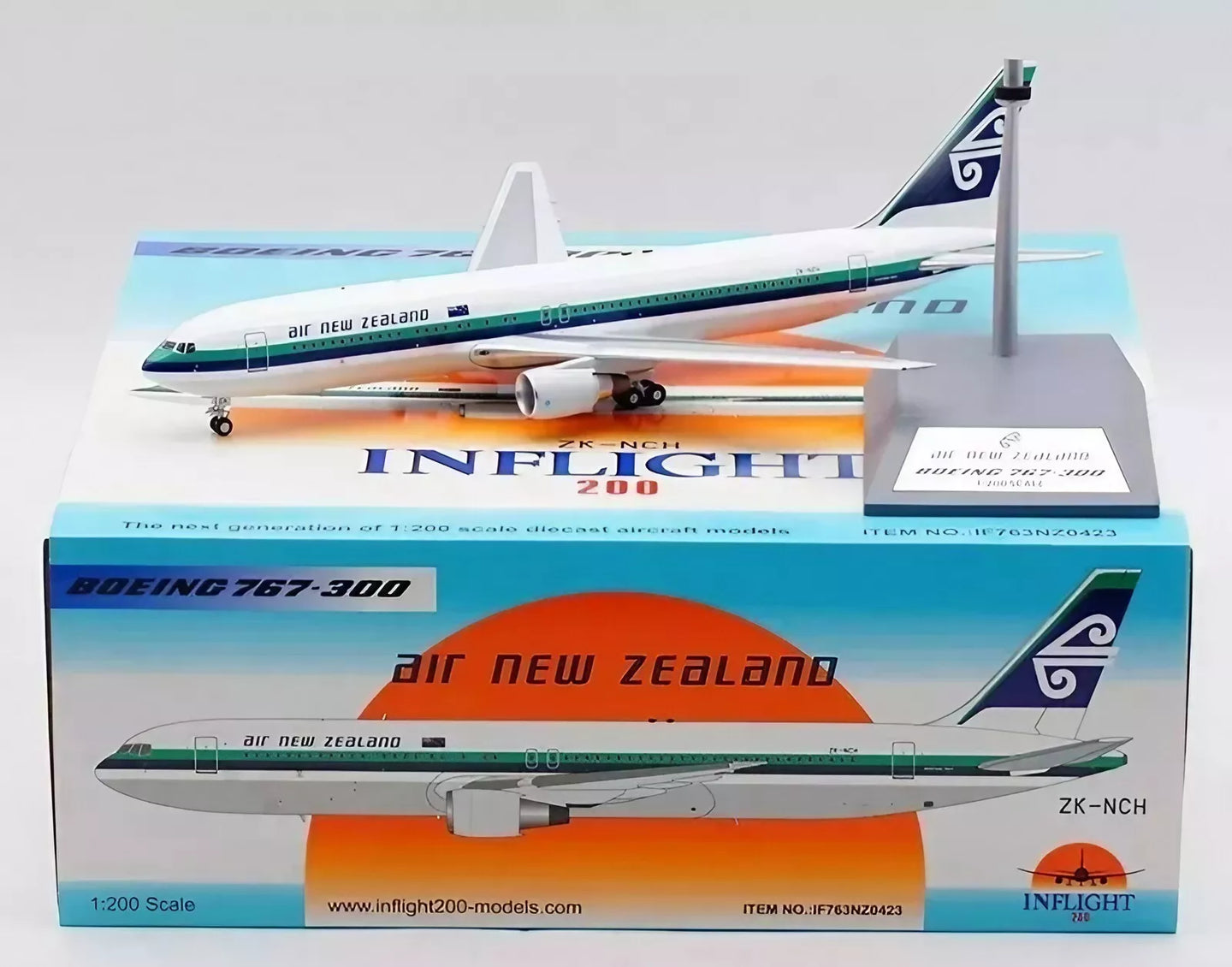 INFLIGHT 200 B767-300 AIR NEW ZEALAND "OLD COLOURS" REG: ZK-NCH