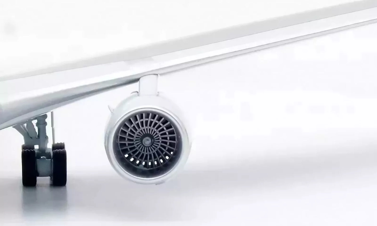 INFLIGHT 200 B767-300 AIR NEW ZEALAND "OLD COLOURS" REG: ZK-NCH