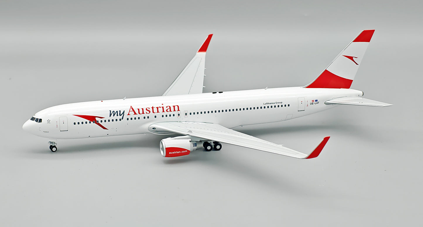 INFLIGHT 200 B767-31A/ER AUSTRIAN AIRLINES REG: OE-LAT