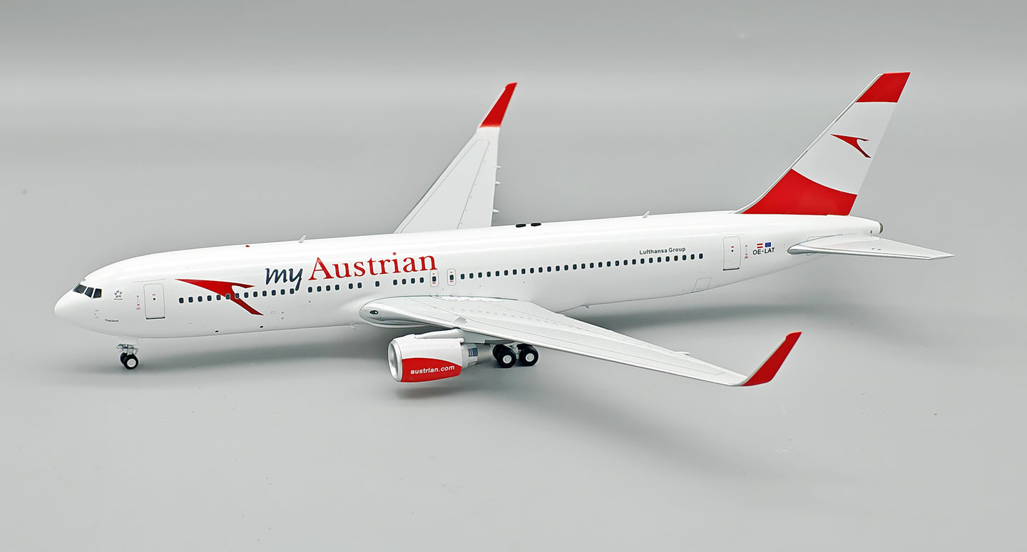 INFLIGHT 200 B767-31A/ER AUSTRIAN AIRLINES REG: OE-LAT