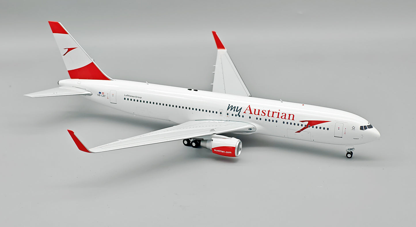 INFLIGHT 200 B767-31A/ER AUSTRIAN AIRLINES REG: OE-LAT