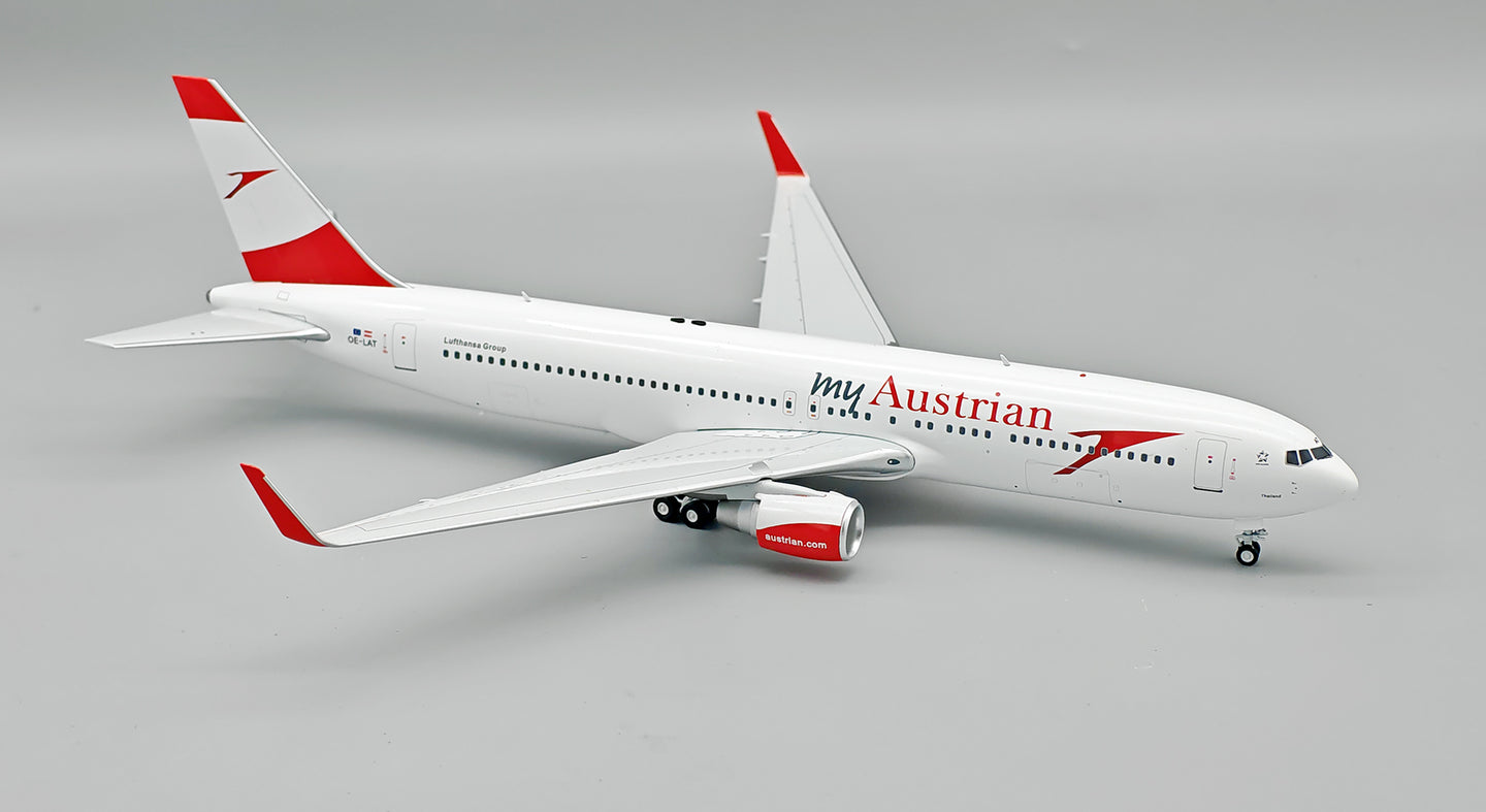 INFLIGHT 200 B767-31A/ER AUSTRIAN AIRLINES REG: OE-LAT
