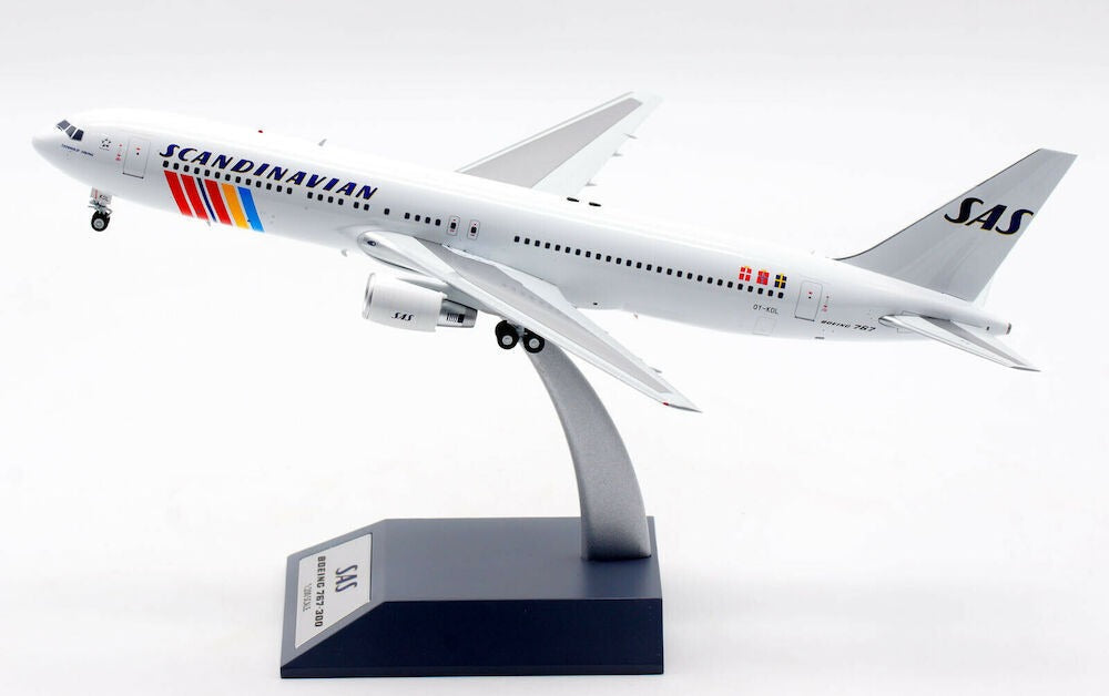INFLIGHT 200 SAS B767-383/ER REG: OY-KDL