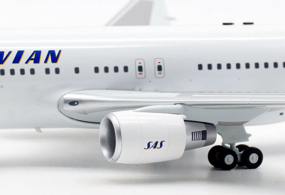 INFLIGHT 200 SAS B767-383/ER REG: OY-KDL