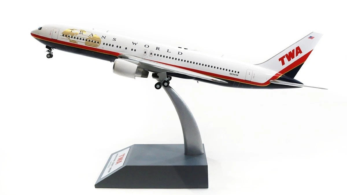 INFLIGHT 200 B767-3Q8/ER TWA REG: N634TW