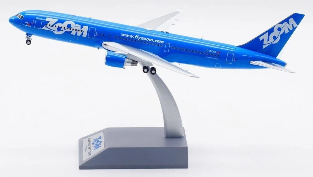 INFLIGHT 200 B767-306/ER ZOOM AIRLINES REG: C-GZNC